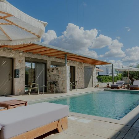 Niama Luxury Apartments นาฟปลิโอ ภายนอก รูปภาพ