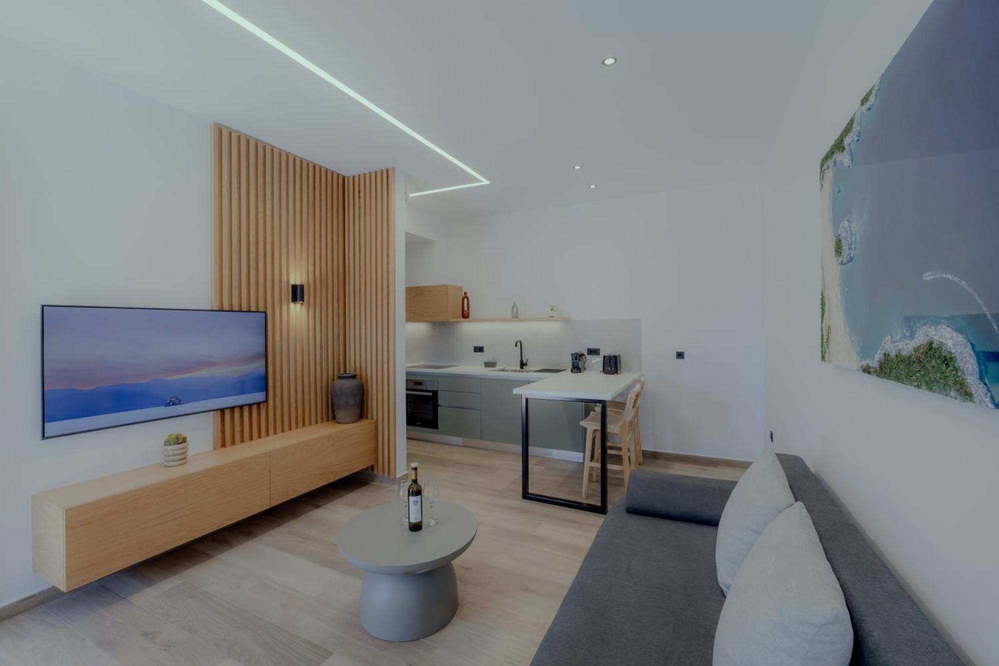 Niama Luxury Apartments นาฟปลิโอ ภายนอก รูปภาพ
